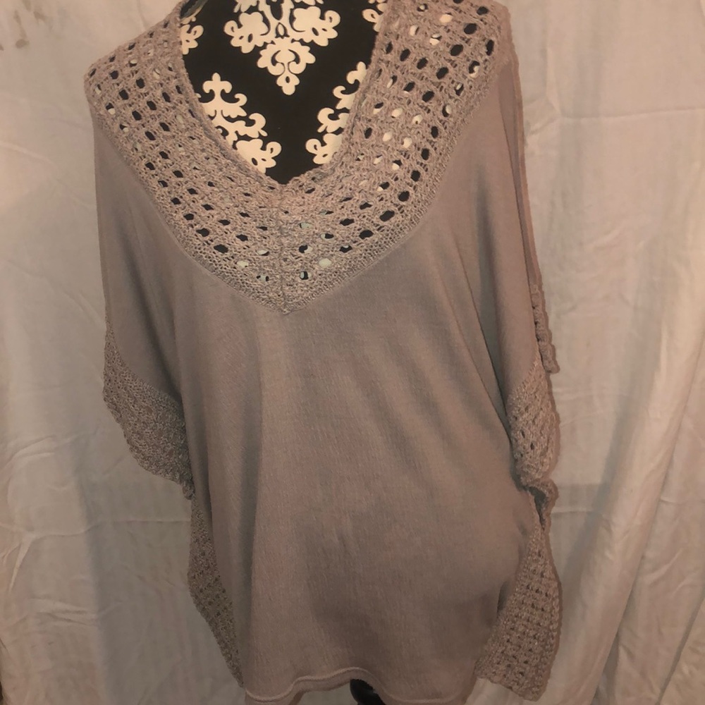 Knox Rose Tunic with crochet boarders💕